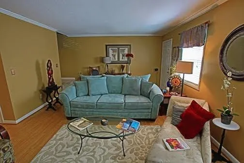 6900 Roswell Road Unit N9, Atlanta, Georgia 30328, 3 Bedrooms Bedrooms, ,2 BathroomsBathrooms,Residential,Sold,6900 Roswell Road Unit N9,5762227