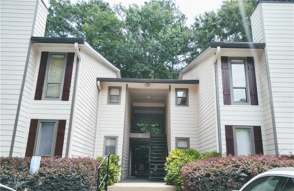 9400 Roberts Drive Unit 2c, Sandy Springs, Georgia 30350, 1 Bedroom Bedrooms, ,1 BathroomBathrooms,Residential,Sold,9400 Roberts Drive Unit 2c,6913310