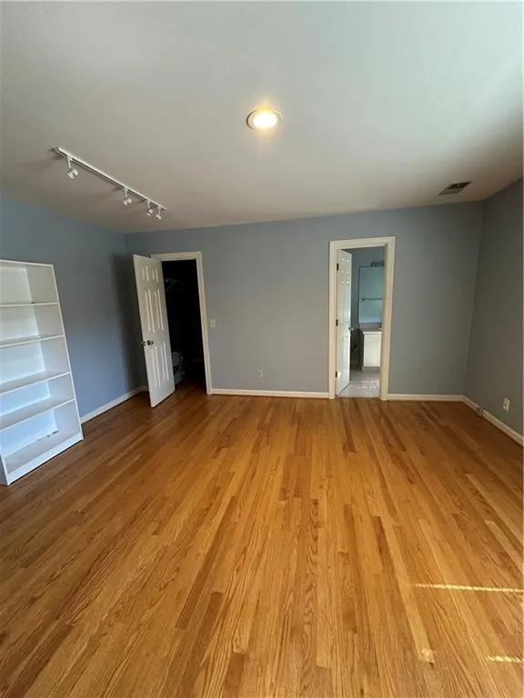 3491 Roswell Road Ne Unit D, Atlanta, Georgia 30305, 2 Bedrooms Bedrooms, ,2 BathroomsBathrooms,Residential,For Sale,3491 Roswell Road Ne Unit D,7542890