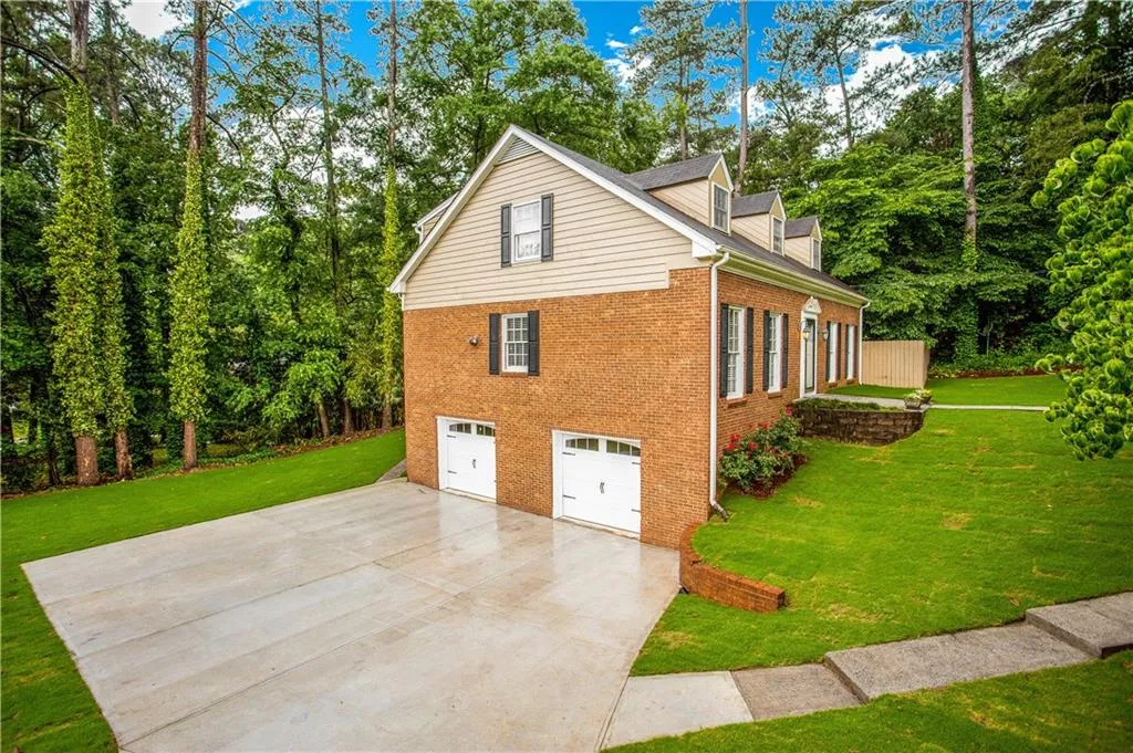 6740 Wright Road, Atlanta, Georgia 30328, 4 Bedrooms Bedrooms, ,3 BathroomsBathrooms,Residential,Sold,6740 Wright Road,6071836
