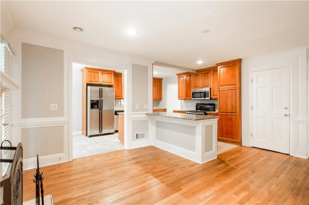 6740 Wright Road, Atlanta, Georgia 30328, 4 Bedrooms Bedrooms, ,3 BathroomsBathrooms,Residential,Sold,6740 Wright Road,6071836