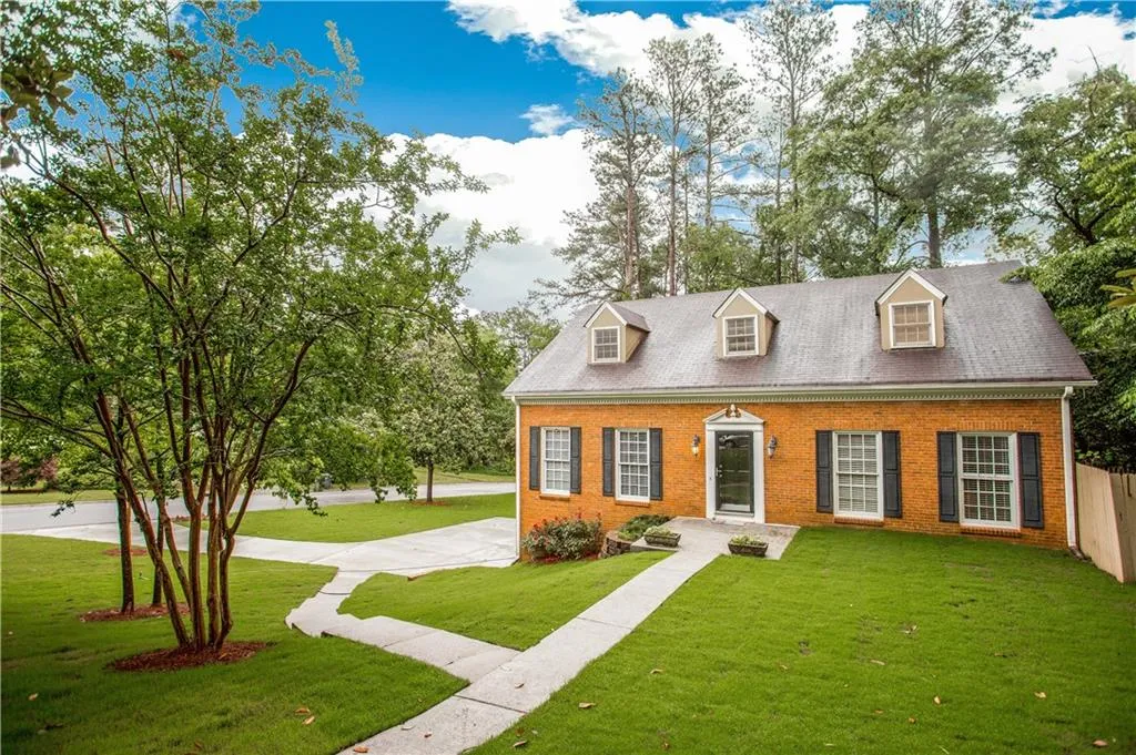 6740 Wright Road, Atlanta, Georgia 30328, 4 Bedrooms Bedrooms, ,3 BathroomsBathrooms,Residential,Sold,6740 Wright Road,6071836