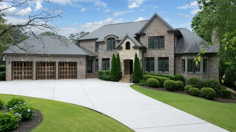 22 Mount Paran Road, Atlanta, Georgia 30327, 5 Bedrooms Bedrooms, ,5 BathroomsBathrooms,Residential,For Sale,22 Mount Paran Road,7578036