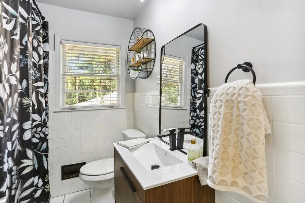 86 Hardeman Road, Sandy Springs, Georgia 30342, 3 Bedrooms Bedrooms, ,2 BathroomsBathrooms,Residential,Sold,86 Hardeman Road,7142498