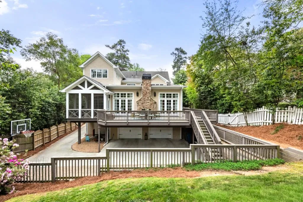 3146 Peachtree Drive Ne, Atlanta, Georgia 30305, 5 Bedrooms Bedrooms, 0 ,5 BathroomsBathrooms,Residential,For Sale,3146 Peachtree Drive Ne,7749205