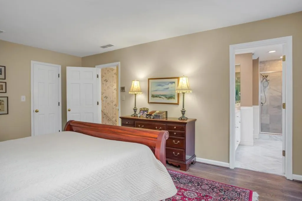 430 N Harbor Drive, Atlanta, Georgia 30328, 4 Bedrooms Bedrooms, ,2 BathroomsBathrooms,Residential,Sold,430 N Harbor Drive,6687315