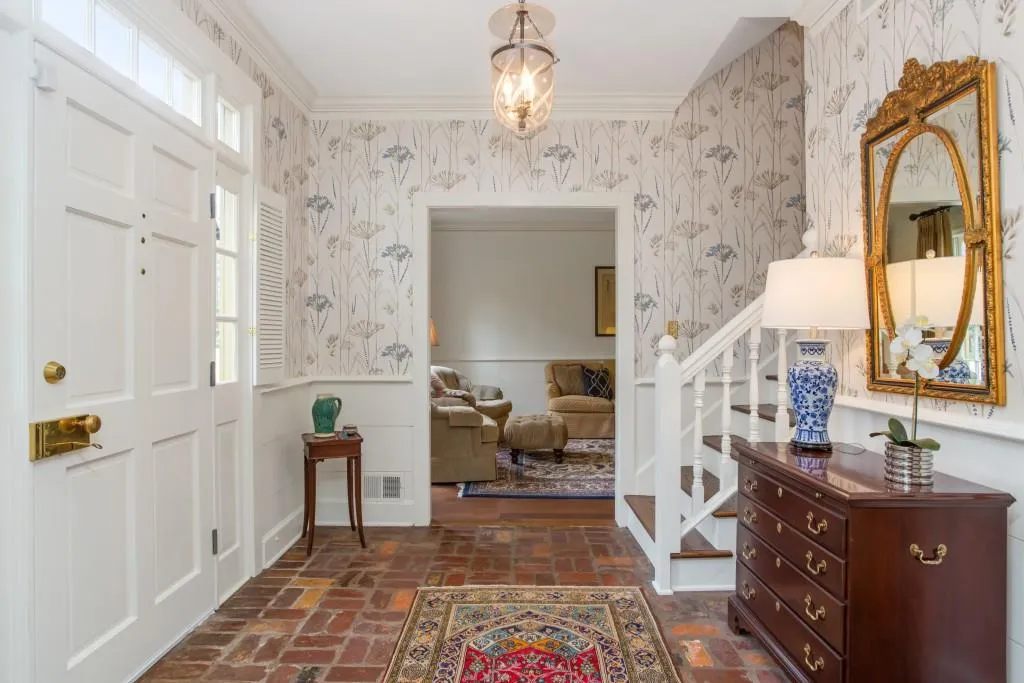 430 N Harbor Drive, Atlanta, Georgia 30328, 4 Bedrooms Bedrooms, ,2 BathroomsBathrooms,Residential,Sold,430 N Harbor Drive,6687315