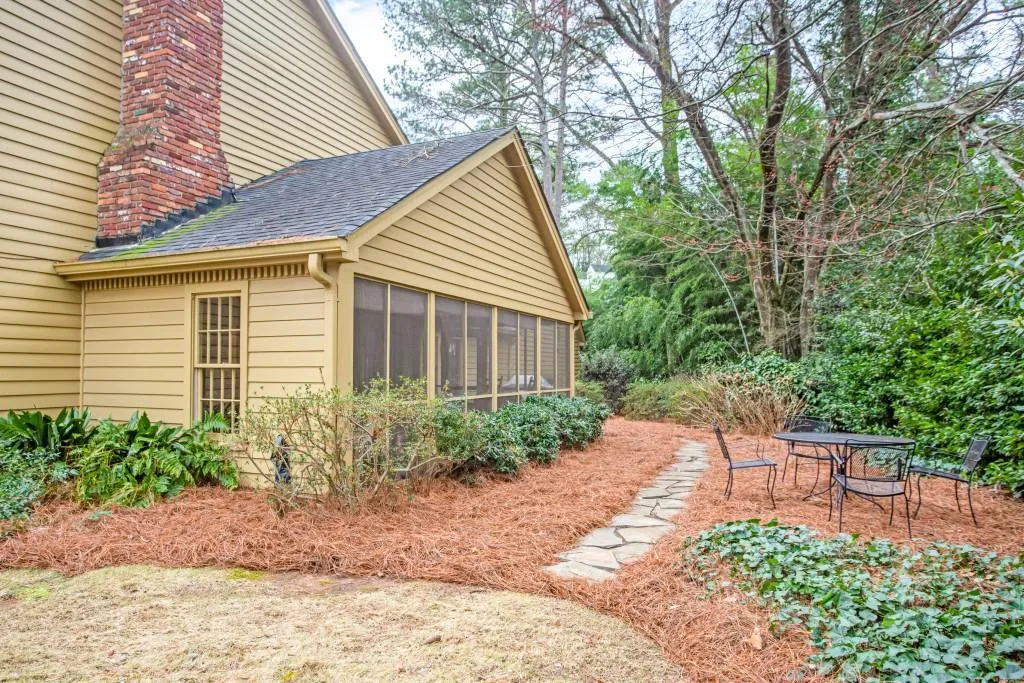 430 N Harbor Drive, Atlanta, Georgia 30328, 4 Bedrooms Bedrooms, ,2 BathroomsBathrooms,Residential,Sold,430 N Harbor Drive,6687315