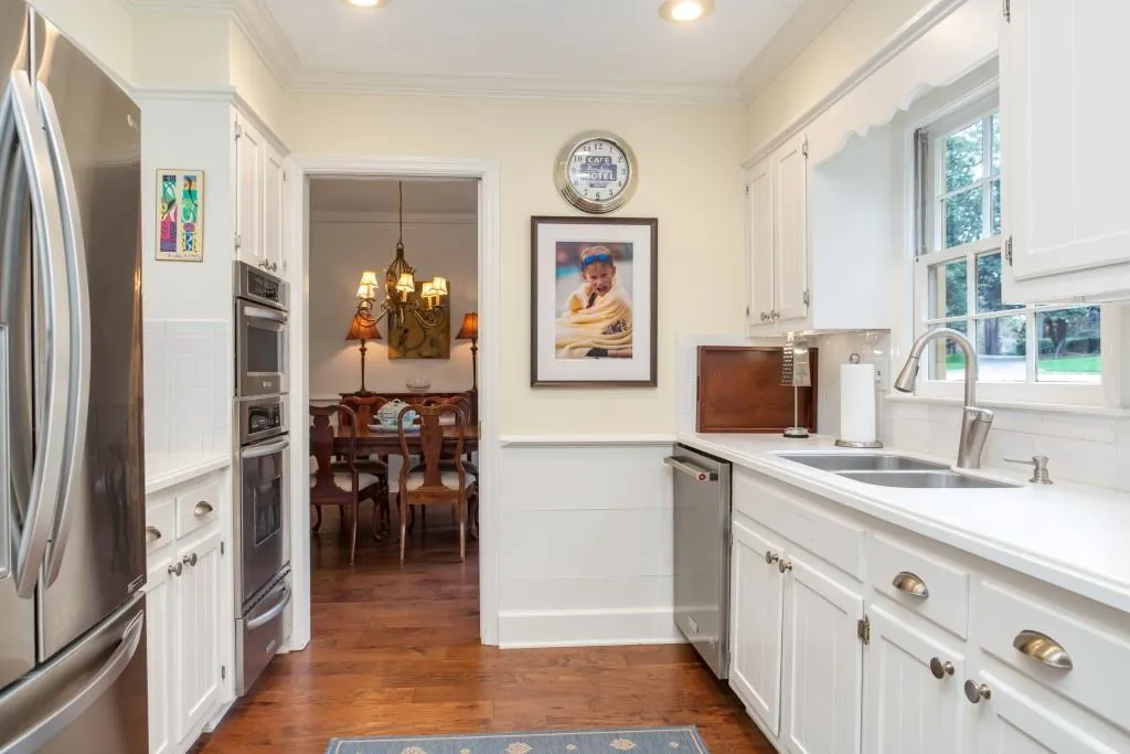 430 N Harbor Drive, Atlanta, Georgia 30328, 4 Bedrooms Bedrooms, ,2 BathroomsBathrooms,Residential,Sold,430 N Harbor Drive,6687315