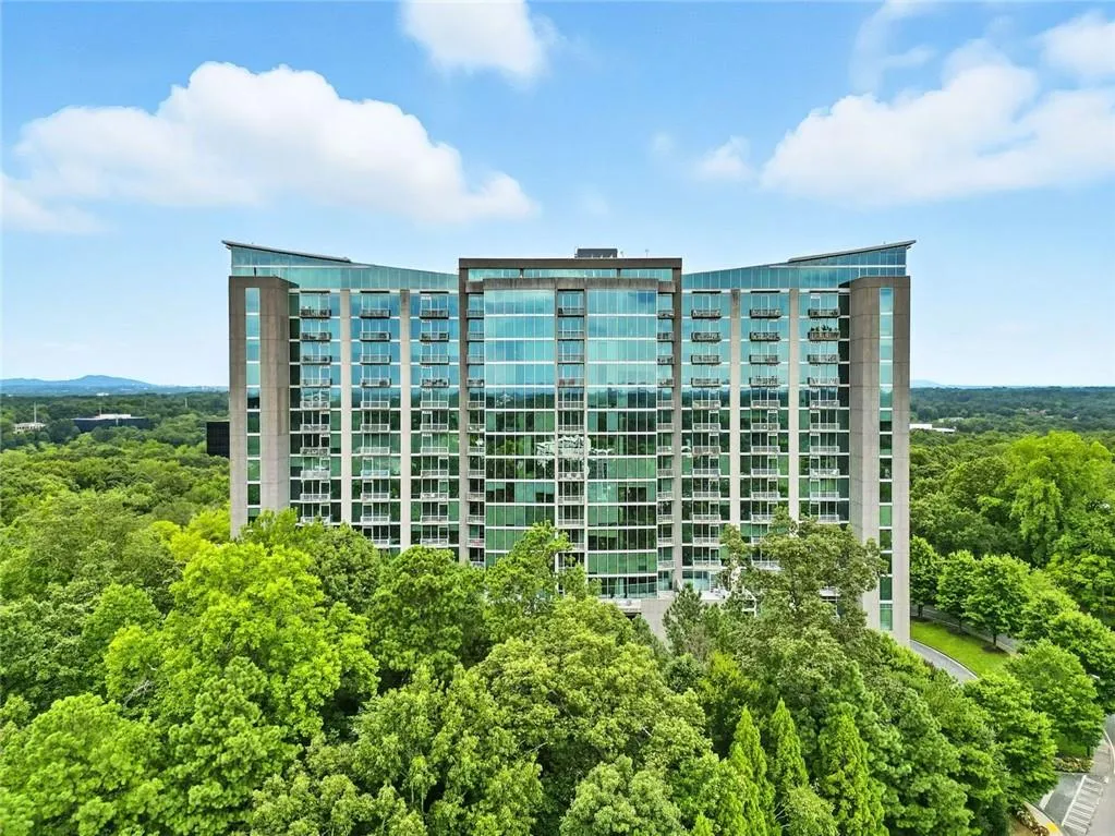 3300 Windy Ridge Parkway Se Unit 711, Atlanta, Georgia 30339, 2 Bedrooms Bedrooms, ,2 BathroomsBathrooms,Residential,For Sale,3300 Windy Ridge Parkway Se Unit 711,7636242