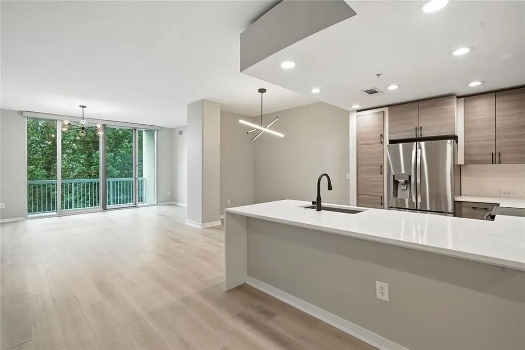 3300 Windy Ridge Parkway Se Unit 711, Atlanta, Georgia 30339, 2 Bedrooms Bedrooms, ,2 BathroomsBathrooms,Residential,For Sale,3300 Windy Ridge Parkway Se Unit 711,7636242