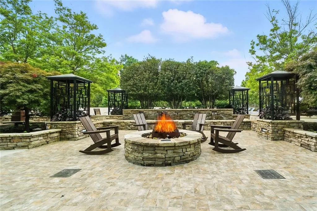 3300 Windy Ridge Parkway Se Unit 711, Atlanta, Georgia 30339, 2 Bedrooms Bedrooms, ,2 BathroomsBathrooms,Residential,For Sale,3300 Windy Ridge Parkway Se Unit 711,7636242