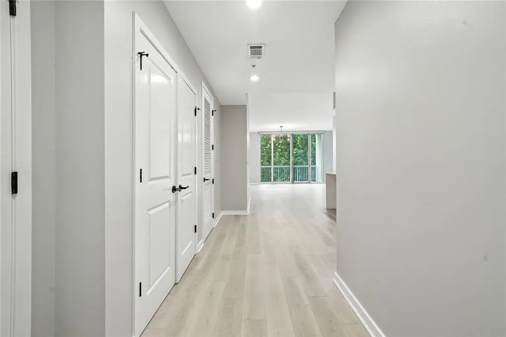 3300 Windy Ridge Parkway Se Unit 711, Atlanta, Georgia 30339, 2 Bedrooms Bedrooms, ,2 BathroomsBathrooms,Residential,For Sale,3300 Windy Ridge Parkway Se Unit 711,7636242