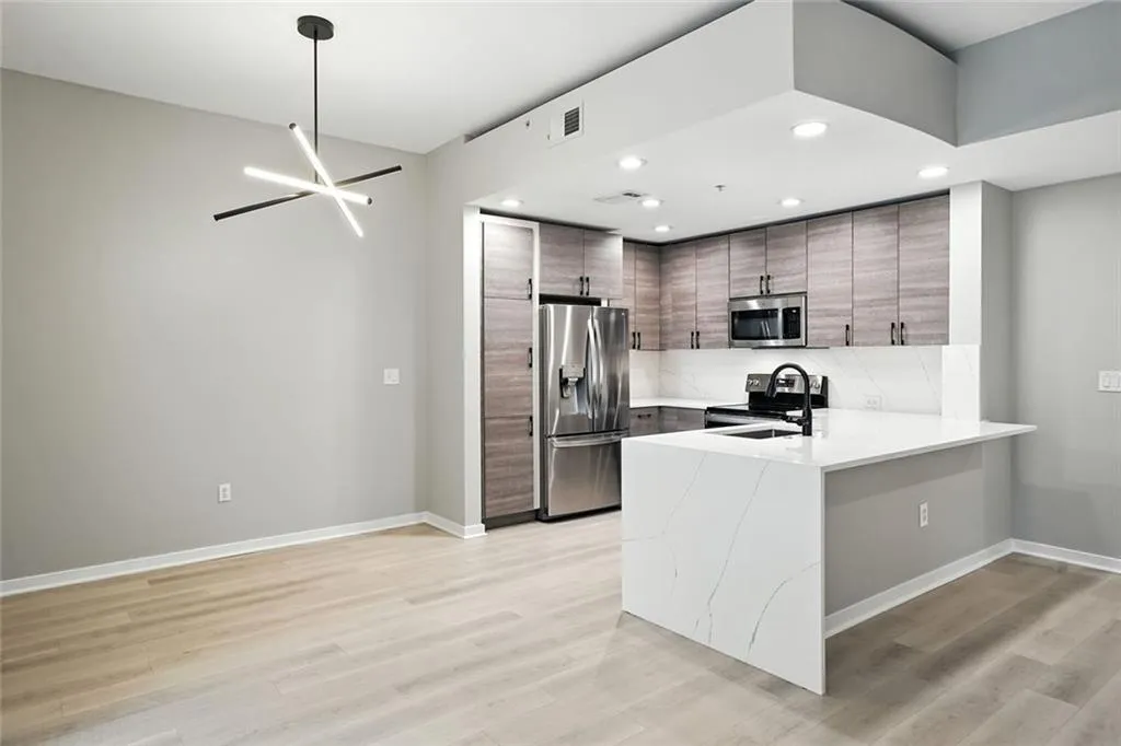 3300 Windy Ridge Parkway Se Unit 711, Atlanta, Georgia 30339, 2 Bedrooms Bedrooms, ,2 BathroomsBathrooms,Residential,For Sale,3300 Windy Ridge Parkway Se Unit 711,7636242
