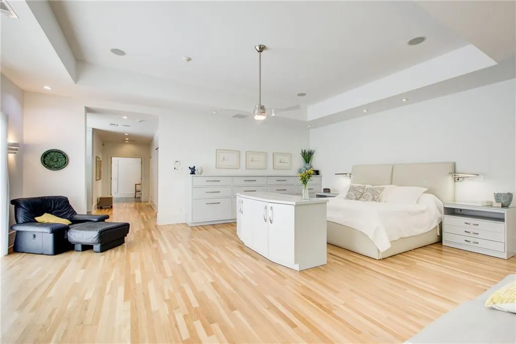 These built ins hold so much you won't need a dresser.