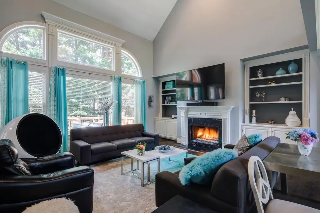 230 Spalding Springs Lane, Sandy Springs, Georgia 30350, 6 Bedrooms Bedrooms, ,5 BathroomsBathrooms,Residential,Sold,230 Spalding Springs Lane,6882811