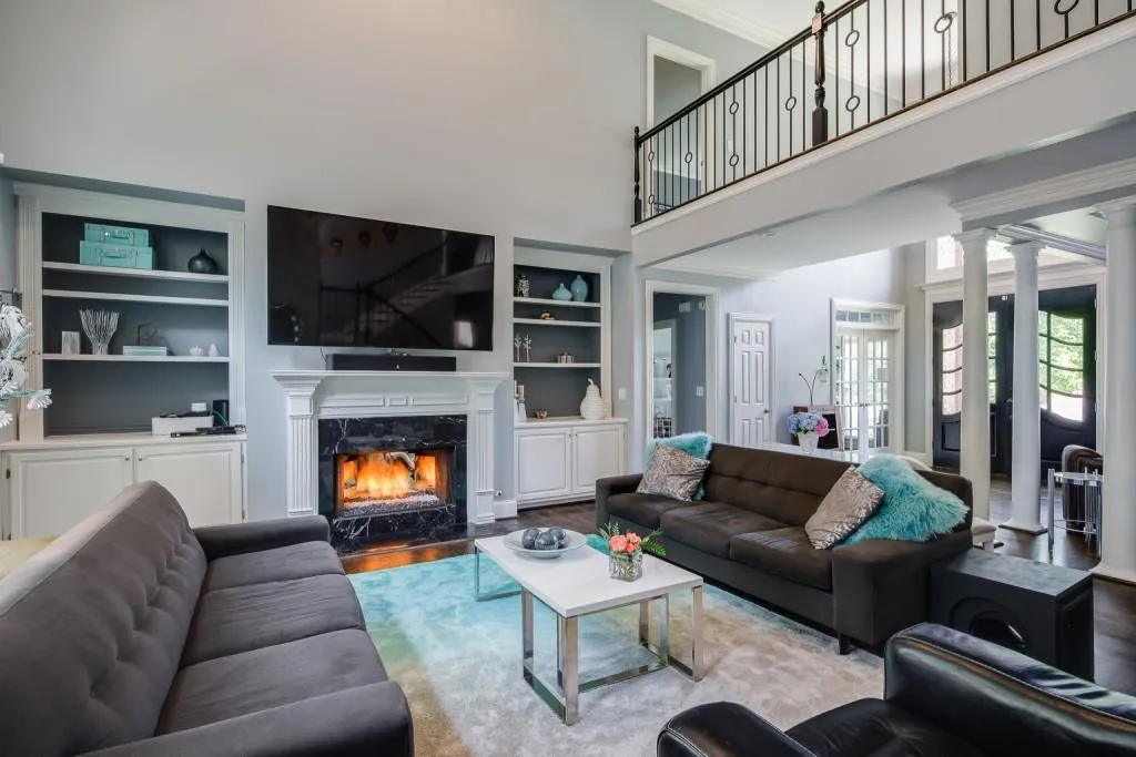 230 Spalding Springs Lane, Sandy Springs, Georgia 30350, 6 Bedrooms Bedrooms, ,5 BathroomsBathrooms,Residential,Sold,230 Spalding Springs Lane,6882811