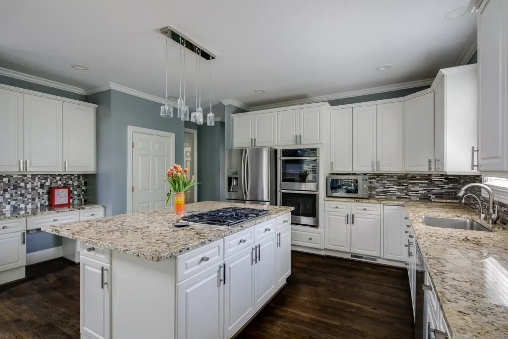 230 Spalding Springs Lane, Sandy Springs, Georgia 30350, 6 Bedrooms Bedrooms, ,5 BathroomsBathrooms,Residential,Sold,230 Spalding Springs Lane,6882811