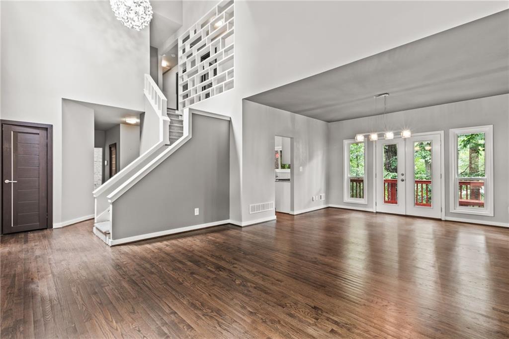 220 Wessex Court, Sandy Springs, Georgia 30328, 4 Bedrooms Bedrooms, ,2 BathroomsBathrooms,Residential,Sold,220 Wessex Court,7262761