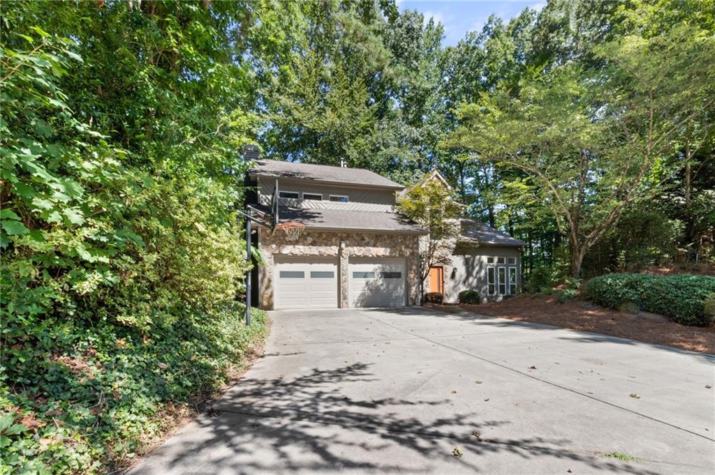 220 Wessex Court, Sandy Springs, Georgia 30328, 4 Bedrooms Bedrooms, ,2 BathroomsBathrooms,Residential,Sold,220 Wessex Court,7262761