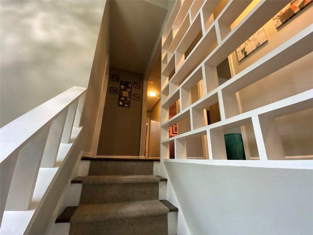 220 Wessex Court, Sandy Springs, Georgia 30328, 4 Bedrooms Bedrooms, ,2 BathroomsBathrooms,Residential,Sold,220 Wessex Court,7262761