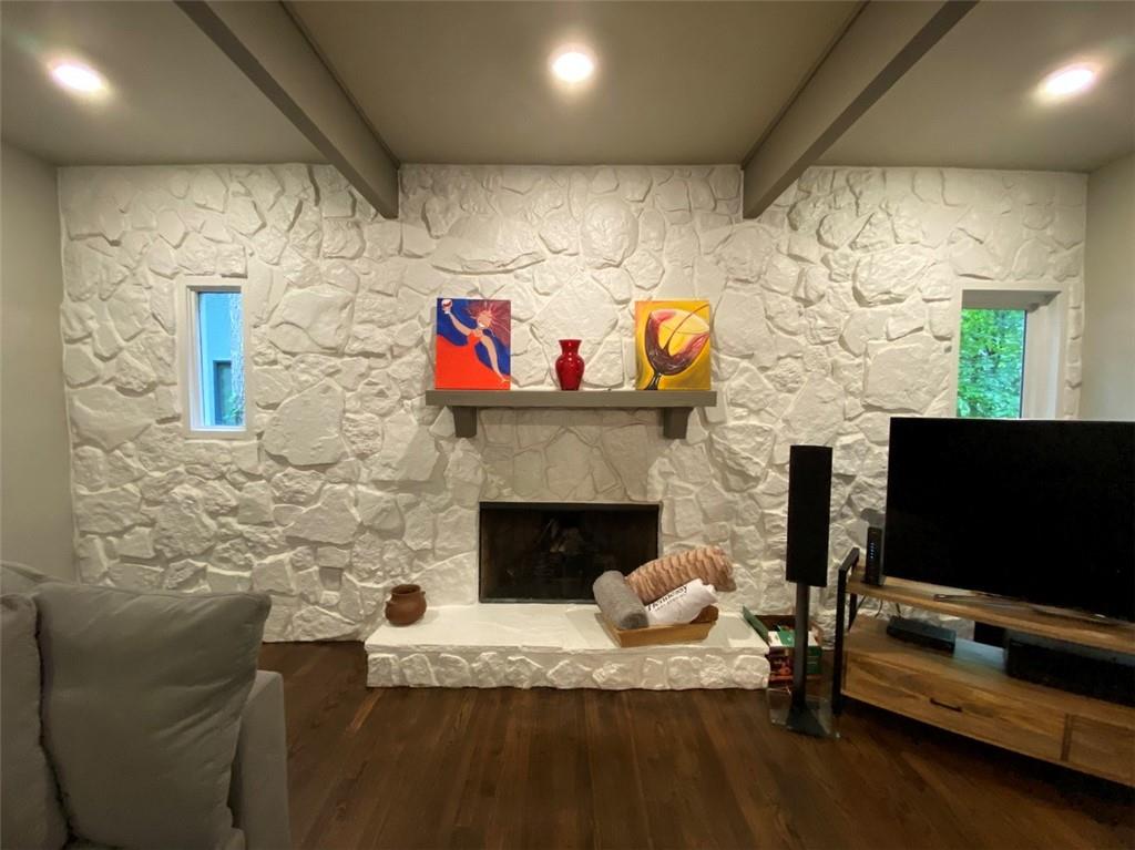 220 Wessex Court, Sandy Springs, Georgia 30328, 4 Bedrooms Bedrooms, ,2 BathroomsBathrooms,Residential,Sold,220 Wessex Court,7262761