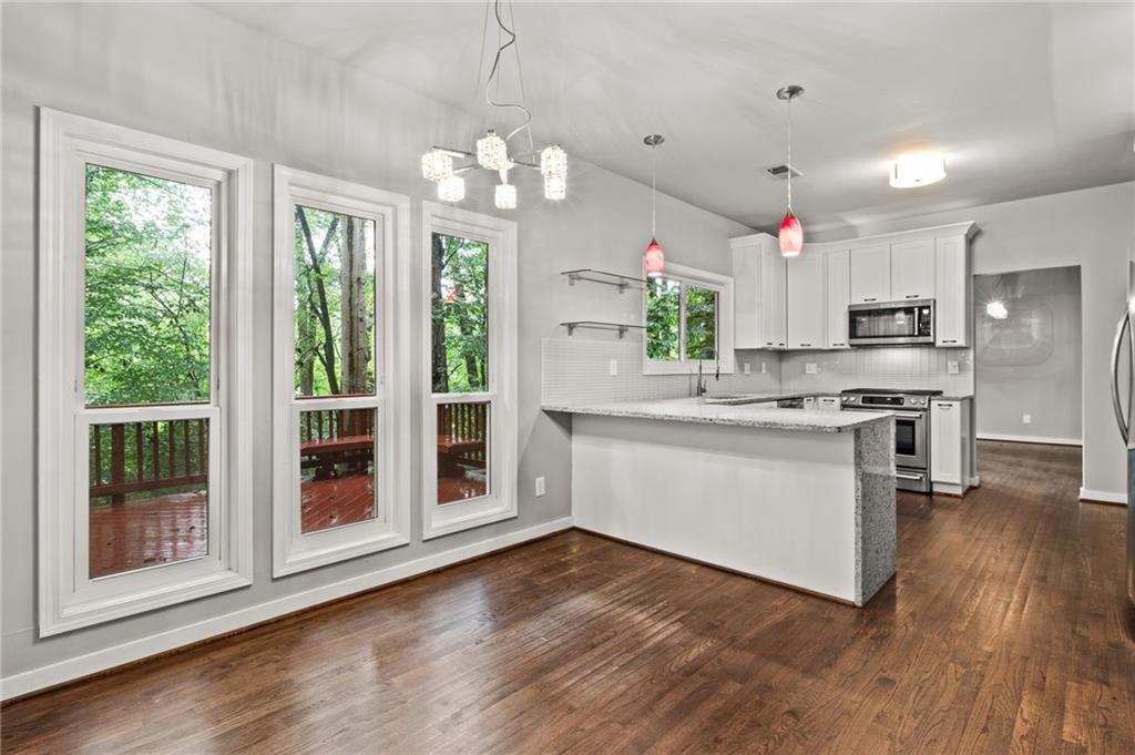 220 Wessex Court, Sandy Springs, Georgia 30328, 4 Bedrooms Bedrooms, ,2 BathroomsBathrooms,Residential,Sold,220 Wessex Court,7262761