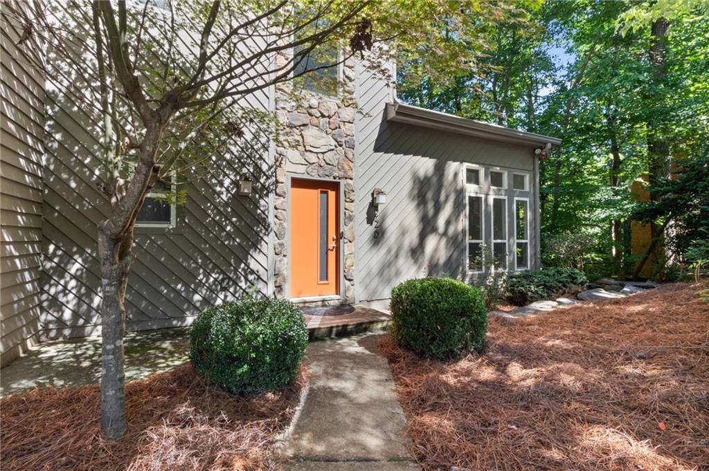 220 Wessex Court, Sandy Springs, Georgia 30328, 4 Bedrooms Bedrooms, ,2 BathroomsBathrooms,Residential,Sold,220 Wessex Court,7262761