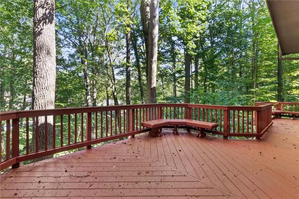 220 Wessex Court, Sandy Springs, Georgia 30328, 4 Bedrooms Bedrooms, ,2 BathroomsBathrooms,Residential,Sold,220 Wessex Court,7262761