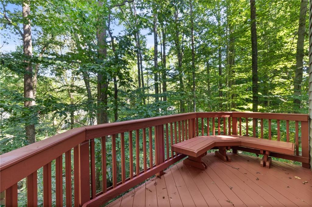 220 Wessex Court, Sandy Springs, Georgia 30328, 4 Bedrooms Bedrooms, ,2 BathroomsBathrooms,Residential,Sold,220 Wessex Court,7262761