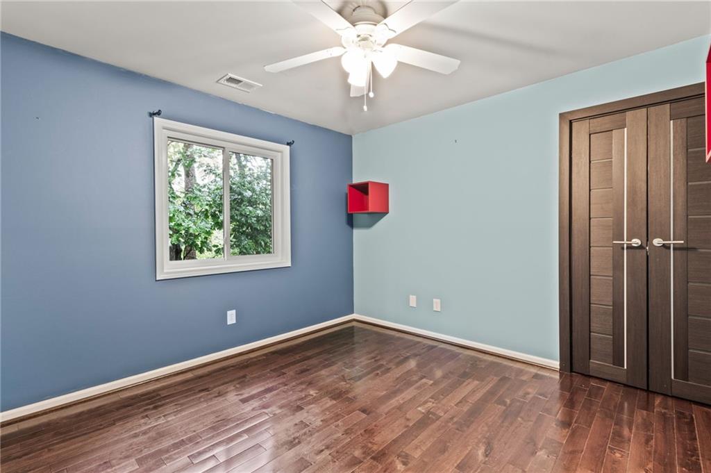 220 Wessex Court, Sandy Springs, Georgia 30328, 4 Bedrooms Bedrooms, ,2 BathroomsBathrooms,Residential,Sold,220 Wessex Court,7262761