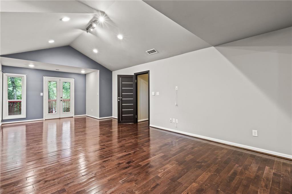 220 Wessex Court, Sandy Springs, Georgia 30328, 4 Bedrooms Bedrooms, ,2 BathroomsBathrooms,Residential,Sold,220 Wessex Court,7262761