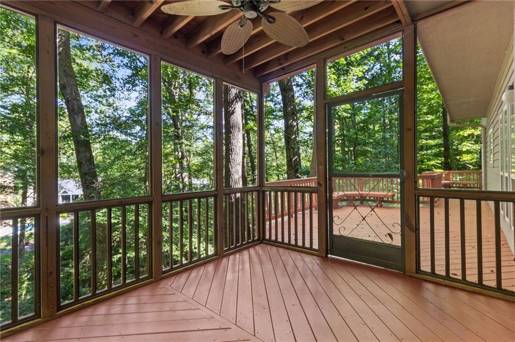 220 Wessex Court, Sandy Springs, Georgia 30328, 4 Bedrooms Bedrooms, ,2 BathroomsBathrooms,Residential,Sold,220 Wessex Court,7262761