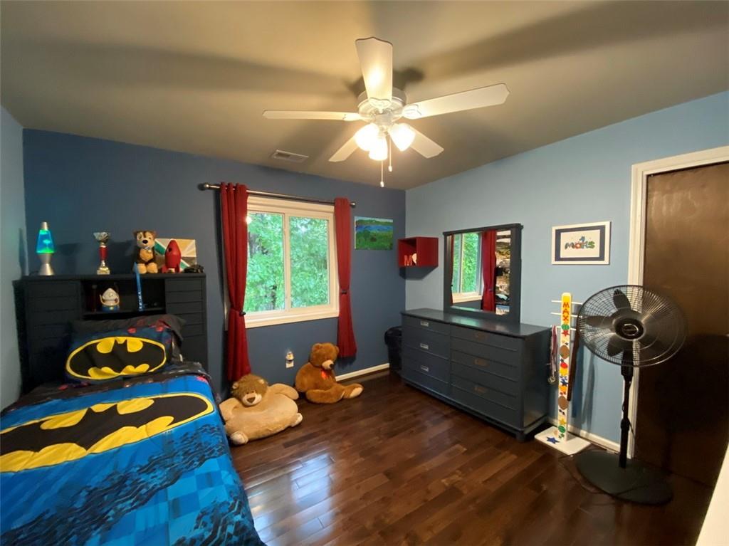 220 Wessex Court, Sandy Springs, Georgia 30328, 4 Bedrooms Bedrooms, ,2 BathroomsBathrooms,Residential,Sold,220 Wessex Court,7262761