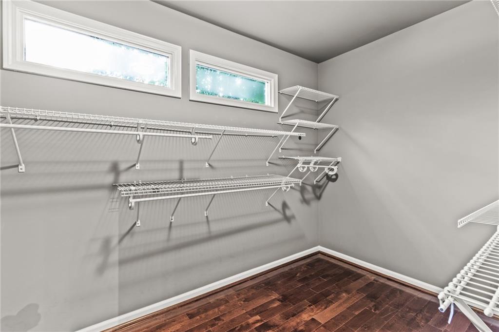 220 Wessex Court, Sandy Springs, Georgia 30328, 4 Bedrooms Bedrooms, ,2 BathroomsBathrooms,Residential,Sold,220 Wessex Court,7262761