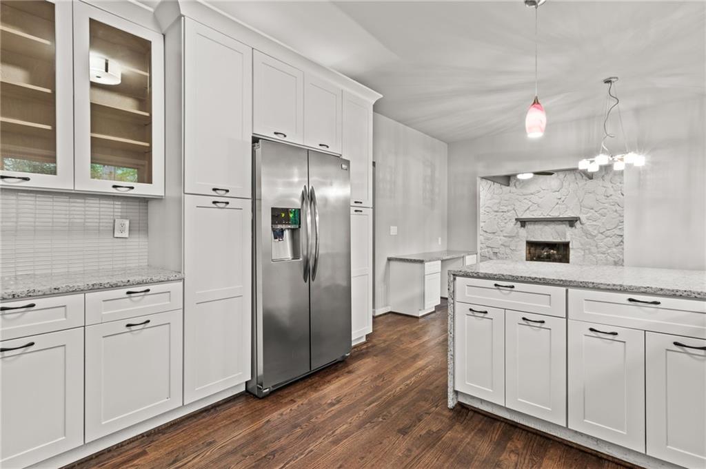 220 Wessex Court, Sandy Springs, Georgia 30328, 4 Bedrooms Bedrooms, ,2 BathroomsBathrooms,Residential,Sold,220 Wessex Court,7262761