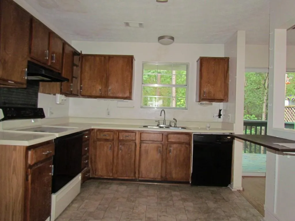 2607 Queen Anne Court Unit 2607, Atlanta, Georgia 30350, 2 Bedrooms Bedrooms, ,2 BathroomsBathrooms,Residential,Sold,2607 Queen Anne Court Unit 2607,5590244