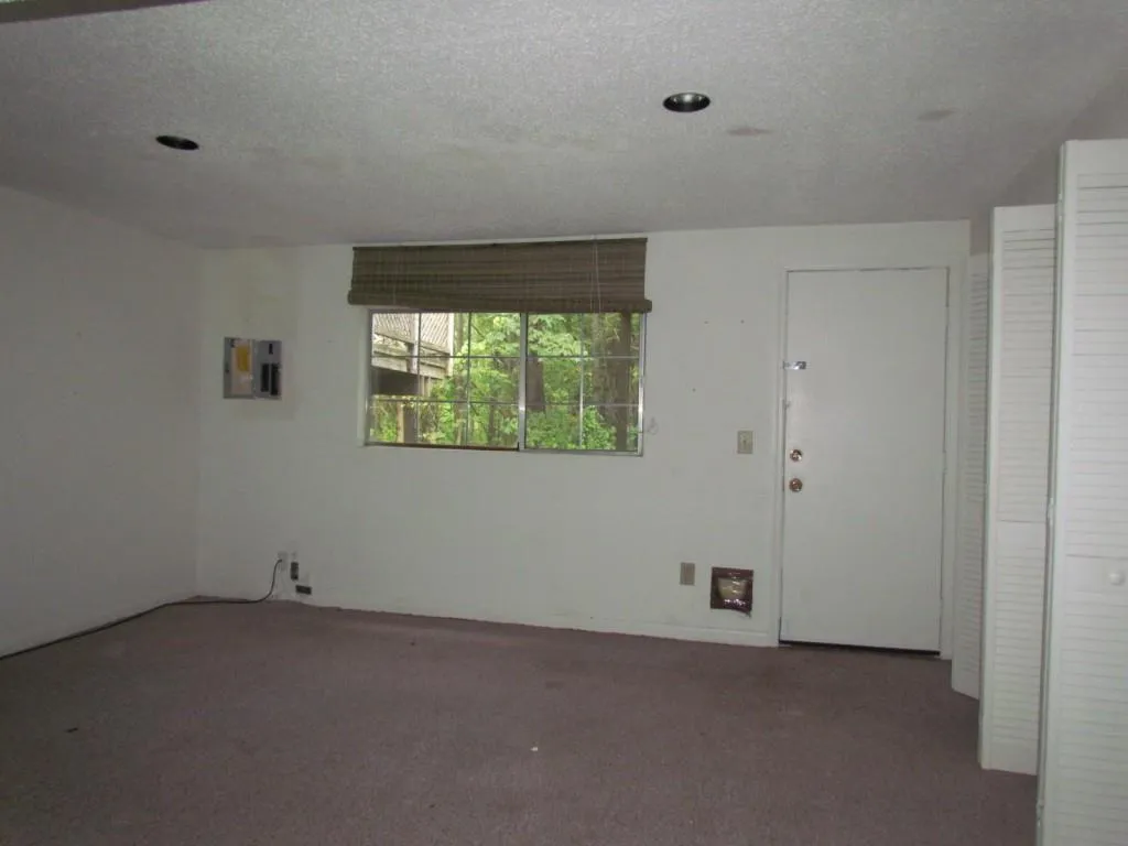 2607 Queen Anne Court Unit 2607, Atlanta, Georgia 30350, 2 Bedrooms Bedrooms, ,2 BathroomsBathrooms,Residential,Sold,2607 Queen Anne Court Unit 2607,5590244