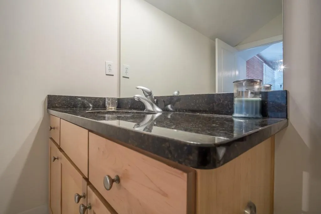 799 Hammond Drive Unit 421, Atlanta, Georgia 30328, 2 Bedrooms Bedrooms, ,2 BathroomsBathrooms,Residential,Sold,799 Hammond Drive Unit 421,6736234