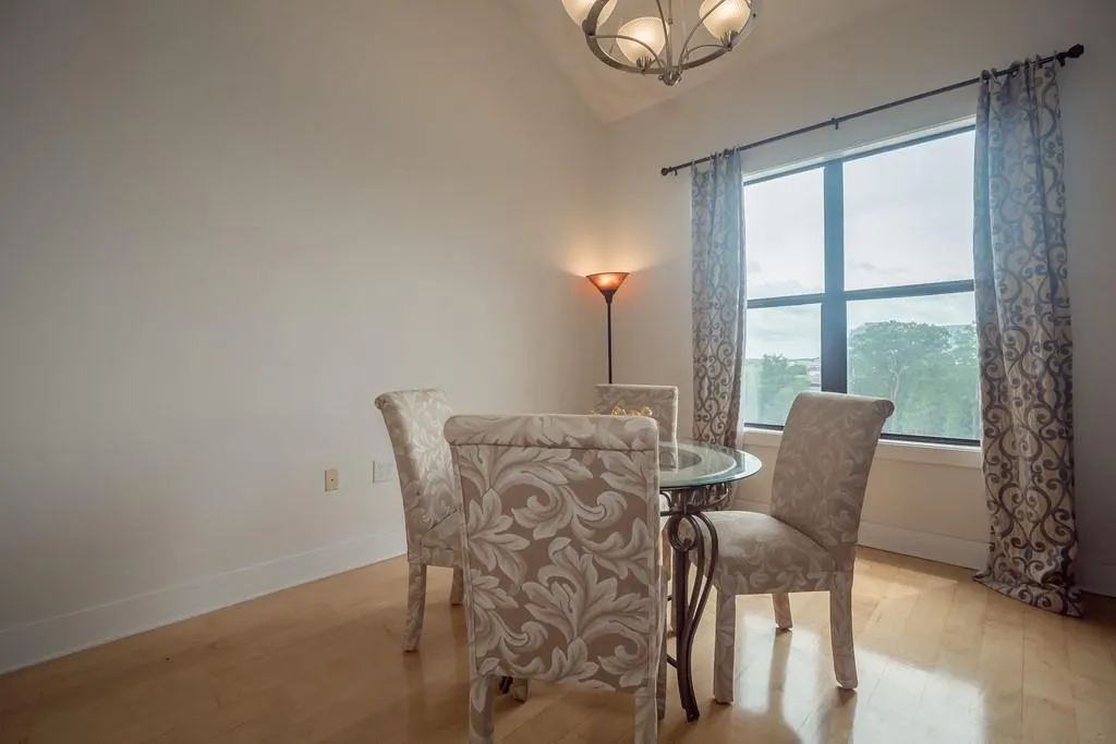 799 Hammond Drive Unit 421, Atlanta, Georgia 30328, 2 Bedrooms Bedrooms, ,2 BathroomsBathrooms,Residential,Sold,799 Hammond Drive Unit 421,6736234