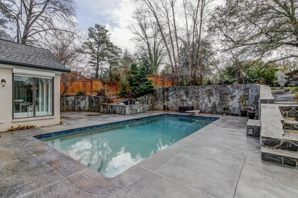 6440 Vernon Woods Drive, Atlanta, Georgia 30328, 3 Bedrooms Bedrooms, ,2 BathroomsBathrooms,Residential,Sold,6440 Vernon Woods Drive,5943736