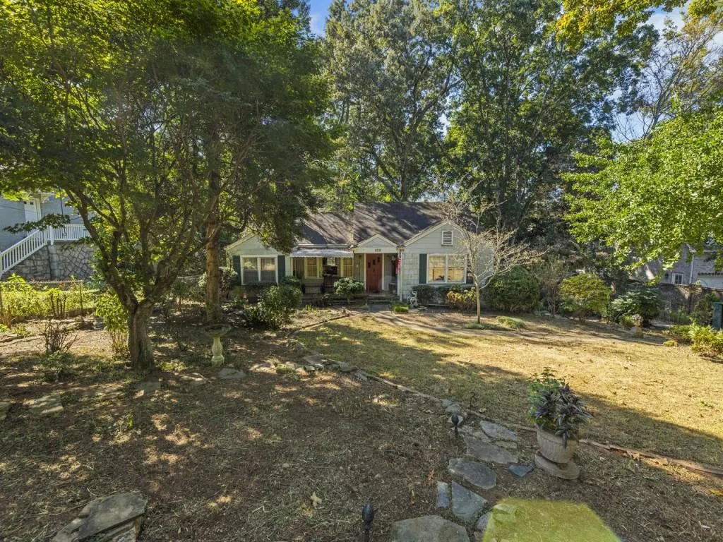 105 Hardeman Road, Sandy Springs, Georgia 30342, 2 Bedrooms Bedrooms, ,2 BathroomsBathrooms,Residential,Sold,105 Hardeman Road,6950656