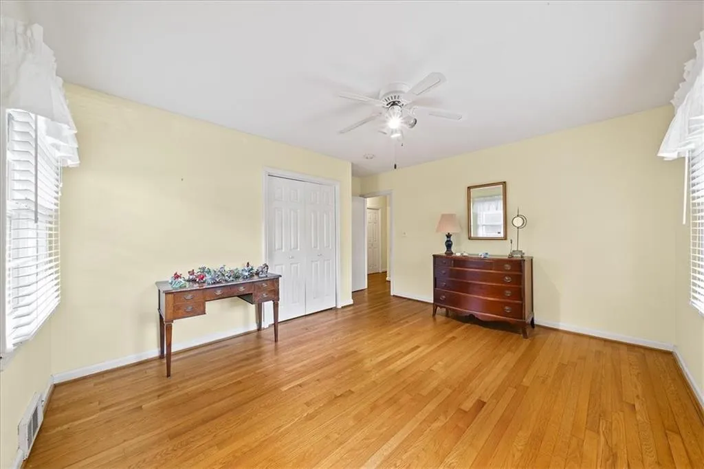 6681 Castleton Drive, Atlanta, Georgia 30328, 4 Bedrooms Bedrooms, ,2 BathroomsBathrooms,Residential,Sold,6681 Castleton Drive,7478102