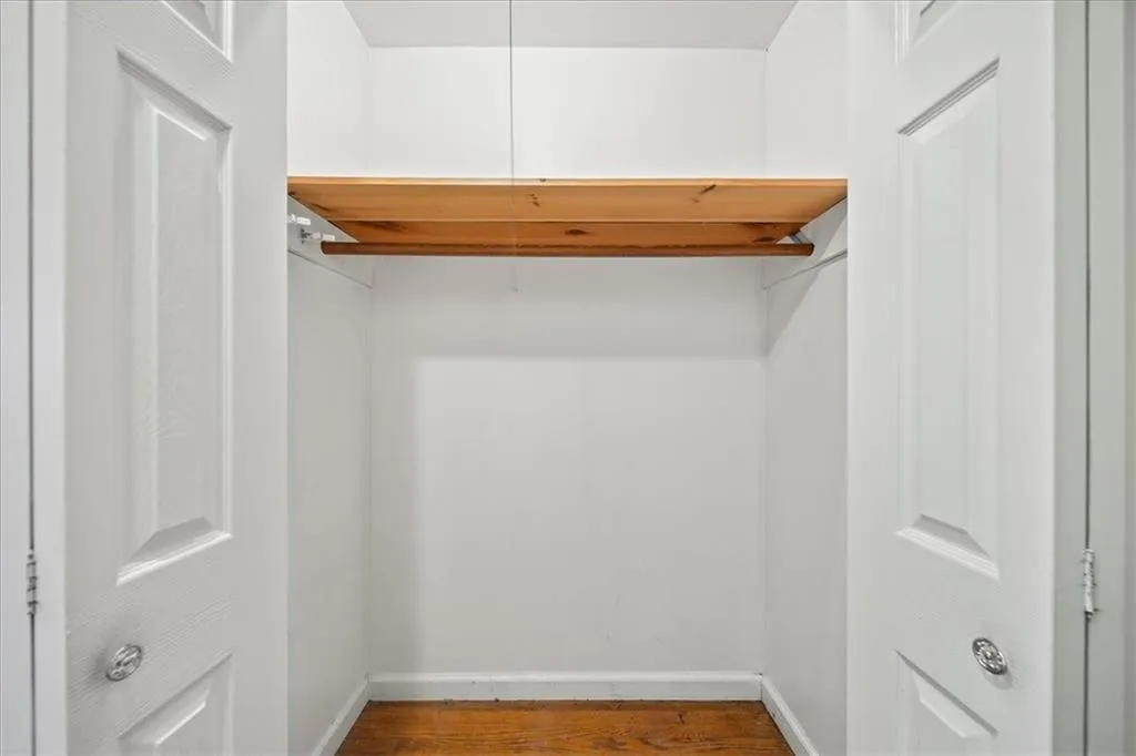 6681 Castleton Drive, Atlanta, Georgia 30328, 4 Bedrooms Bedrooms, ,2 BathroomsBathrooms,Residential,Sold,6681 Castleton Drive,7478102