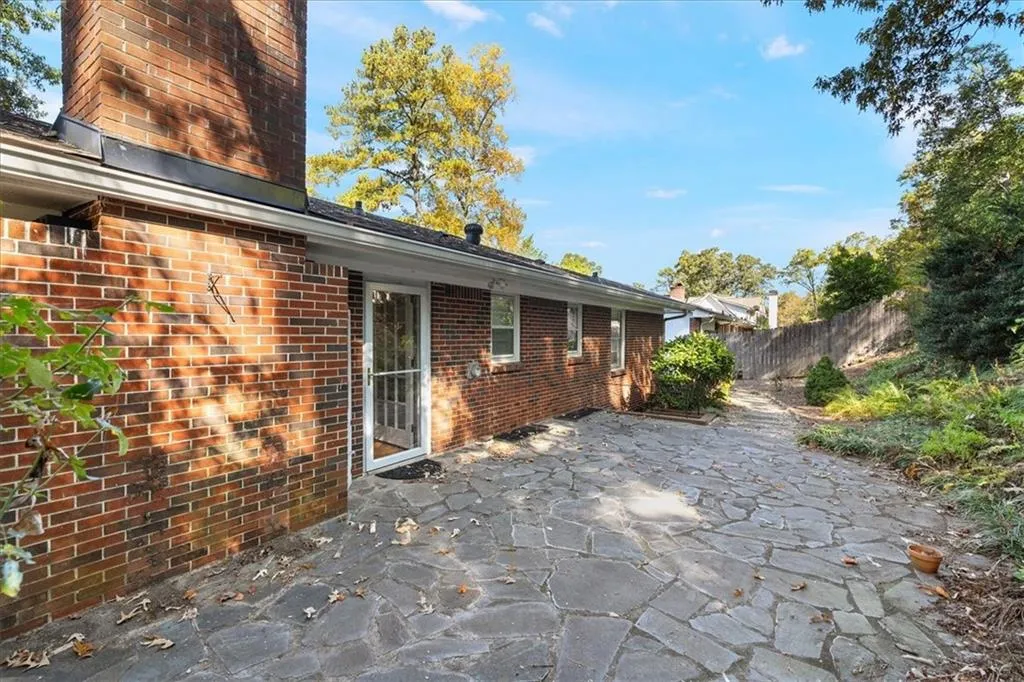 6681 Castleton Drive, Atlanta, Georgia 30328, 4 Bedrooms Bedrooms, ,2 BathroomsBathrooms,Residential,Sold,6681 Castleton Drive,7478102