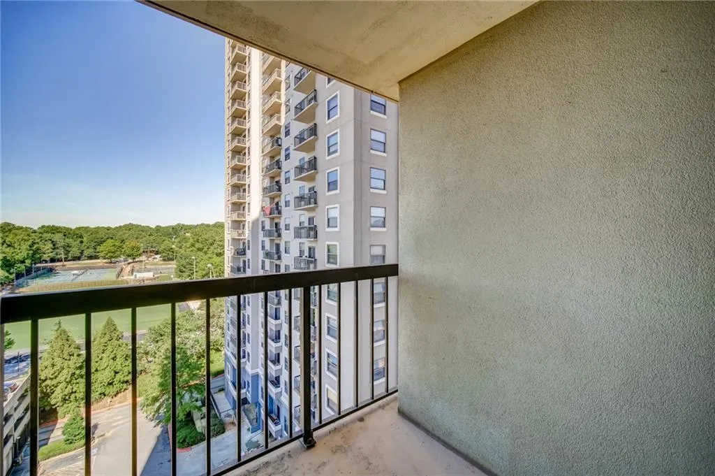 795 Hammond Drive Unit 909, Sandy Springs, Georgia 30328, 1 Bedroom Bedrooms, ,1 BathroomBathrooms,Residential,Sold,795 Hammond Drive Unit 909,6930770