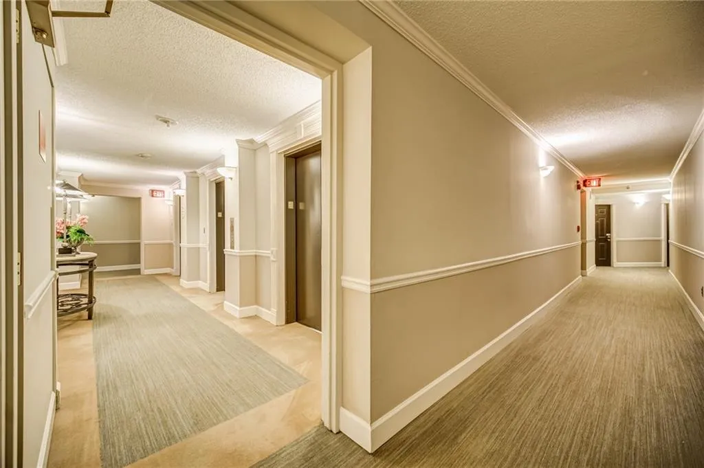 795 Hammond Drive Unit 909, Sandy Springs, Georgia 30328, 1 Bedroom Bedrooms, ,1 BathroomBathrooms,Residential,Sold,795 Hammond Drive Unit 909,6930770