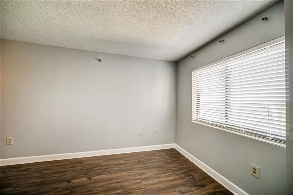 795 Hammond Drive Unit 909, Sandy Springs, Georgia 30328, 1 Bedroom Bedrooms, ,1 BathroomBathrooms,Residential,Sold,795 Hammond Drive Unit 909,6930770