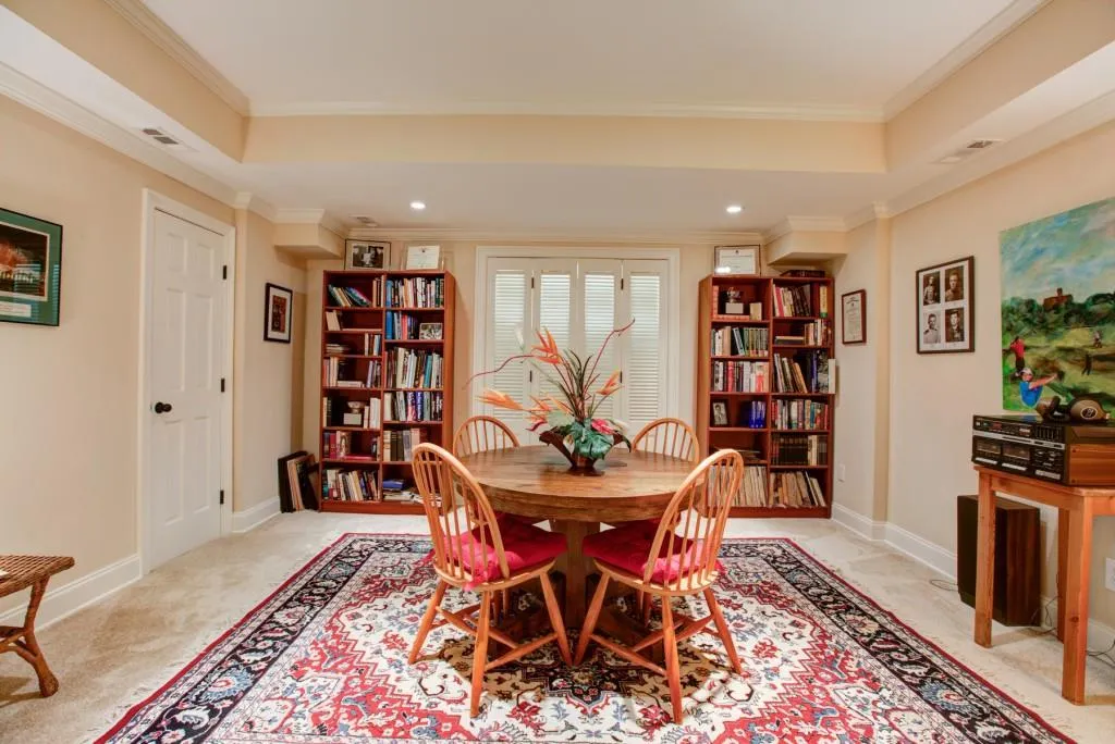 9030 Huntcliff Trace, Sandy Springs, Georgia 30350, 4 Bedrooms Bedrooms, ,3 BathroomsBathrooms,Residential,Sold,9030 Huntcliff Trace,5709884