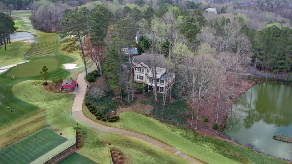 9030 Huntcliff Trace, Sandy Springs, Georgia 30350, 4 Bedrooms Bedrooms, ,3 BathroomsBathrooms,Residential,Sold,9030 Huntcliff Trace,5709884